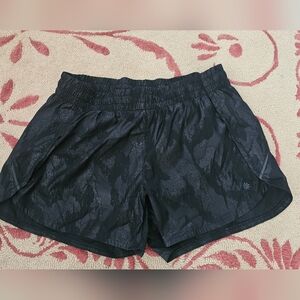 Athleta Black Camouflage Athletic Short Size Medium